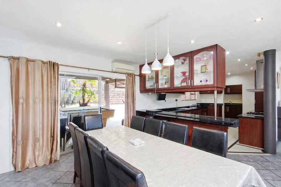 5 Bedroom Property for Sale in Fisher Haven Western Cape
